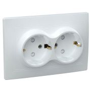 Розетка 2-м СП Кварта РСш12-3-КБ 16А IP20 с заземл. защ. шторки бел. GENERICA ERK21-K01-16-DM